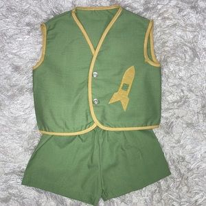 Vintage 60’s vest and short set with rocketship 12m